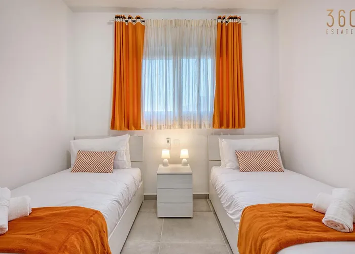 Διαμέρισμα Modern With Backyard And Garage Spot By 360 Estates *