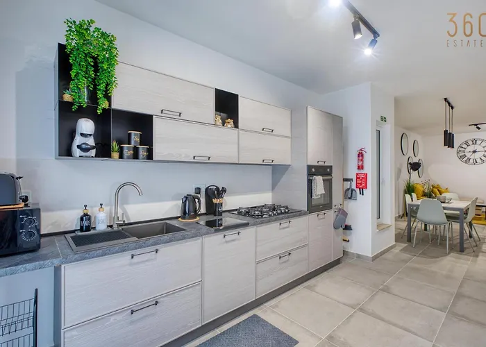 Modern With Backyard And Garage Spot By 360 Estates Διαμέρισμα Żabbar