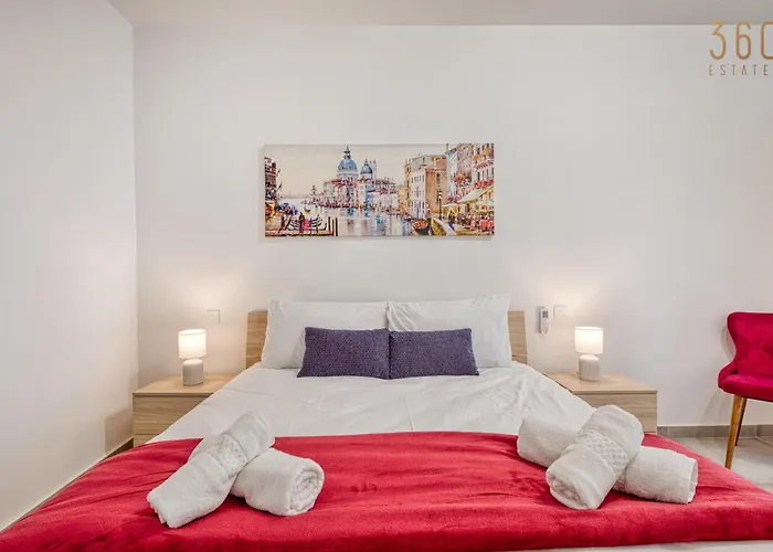 Modern With Backyard And Garage Spot By 360 Estates Διαμέρισμα Żabbar