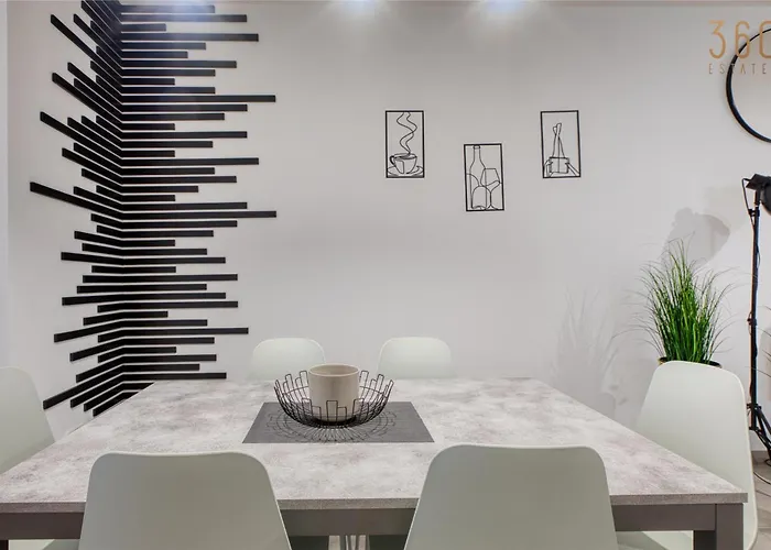 Διαμέρισμα Modern With Backyard And Garage Spot By 360 Estates