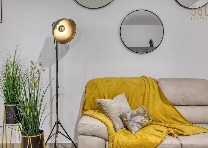 Modern With Backyard And Garage Spot By 360 Estates